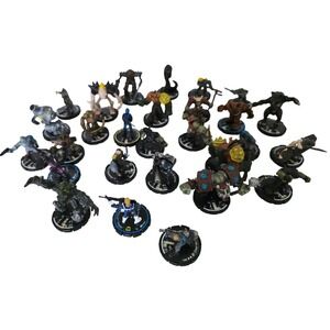 HEROCLIX WizKids Lot of 28 Miniatures D&D Tabletop Mini Game Pieces Gamer